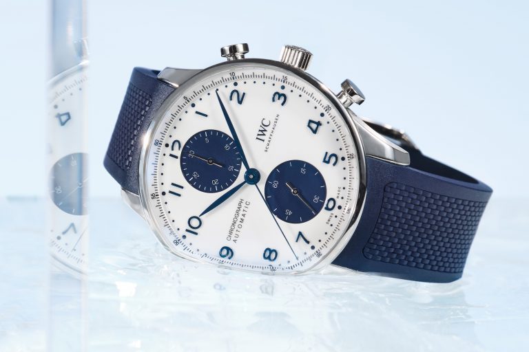⚪️🔵對比鮮明🔵⚪️ IWC萬國錶推出兩款經典葡萄牙系列腕錶