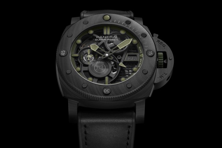 攜手高級運動汽車改裝品牌：沛納海Submersible S BRABUS Verde Militare Edition