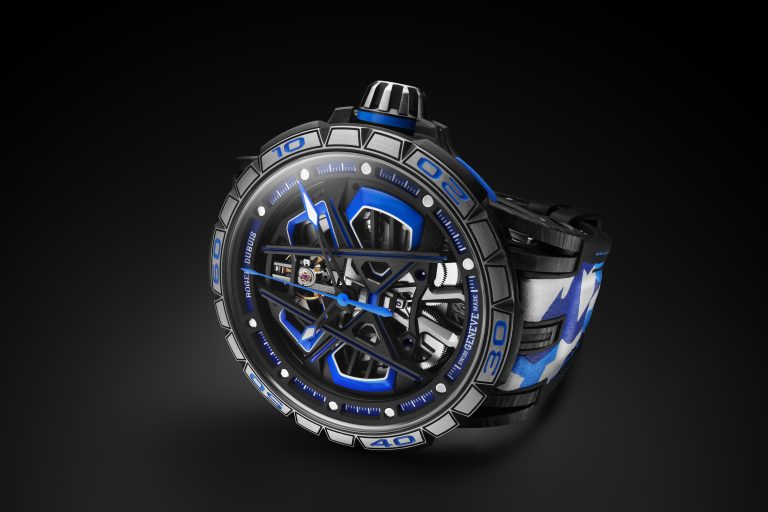 Roger Dubuis 開創絢”藍”征途 EXCALIBUR SPIDER HURACÁN STERRATO MONOBALANCIER