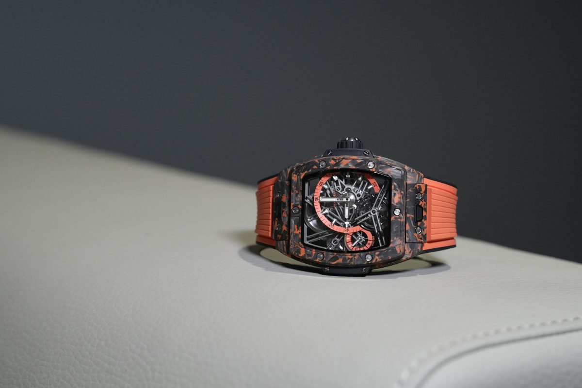 W&W 2024]HUBLOT宇舶錶全新Spirit of Big Bang 傲然橘碳纖維陀飛輪與藍寶石計時碼錶- Carpe Diem 悅時網