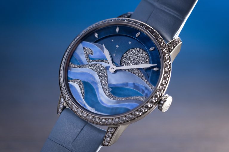 Arnold & Son Perpetual Moon 38 Night Tide 璀璨波浪紋勾勒出一幅山水畫