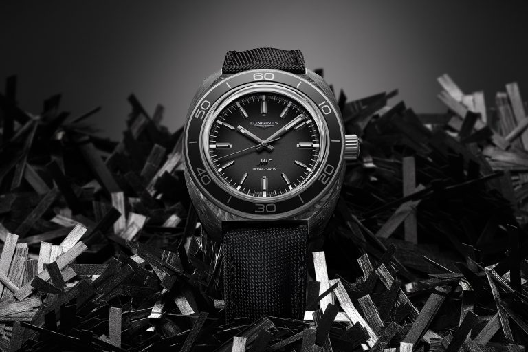 浪琴表 2025 嶄新首發！ULTRA-CHRON CARBON 超級天文台鍛造碳腕錶