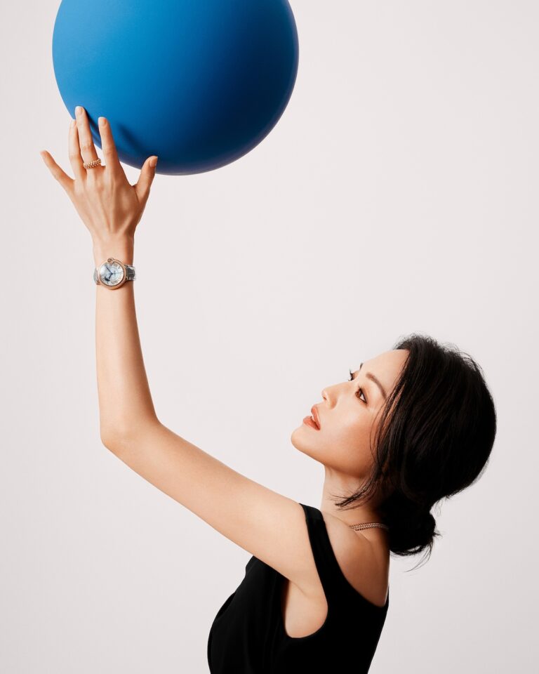 優雅之姿舒淇完美演繹卡地亞藍氣球腕錶