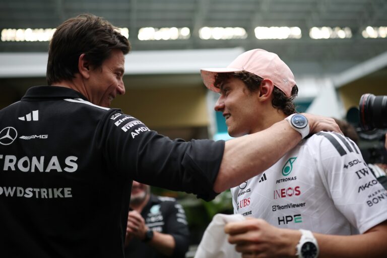 速度與精準的邂逅 IWC 萬國錶閃耀 2026 F1 邁阿密站，Toto 與 Kimi 傾力演繹
